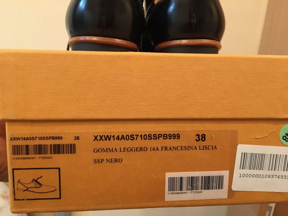 Tod’s. Made in Italy. 38