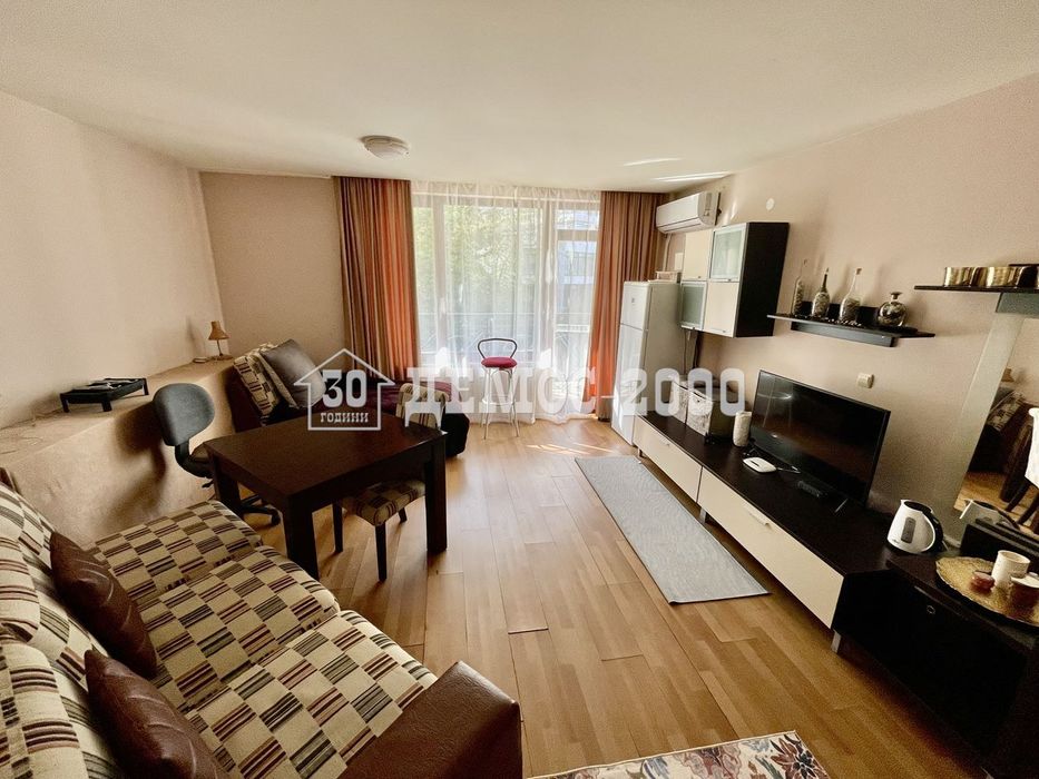 Спешно! Двустаен обзаведен апартамент в кк.Златни пясъци до плажа