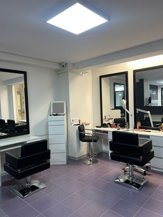 Salon  ofera spre inchiriere posturi de coafor,frizerie,manechiura

5