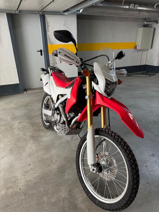 Motocicleta Honda CRF 250L