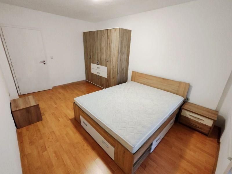 Дава се под наем Четиристаен апартамент в София, Гео Милев - 165 кв.м за 846.6 € - Снимка #9