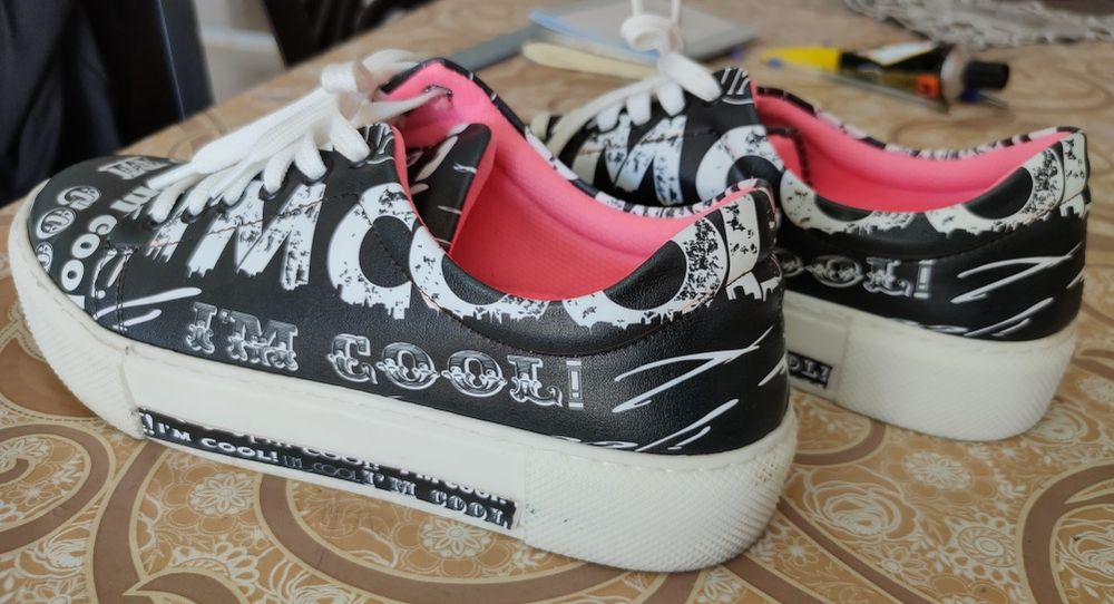 Обувки кожени и лачени