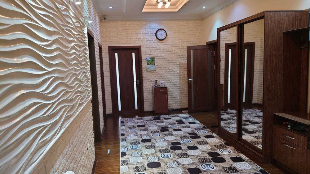 Срочно Продается квартира в Центре. ТЦ Малика.  ID: 039К