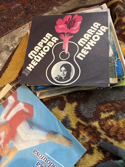 Грамофонни плочи с автографи