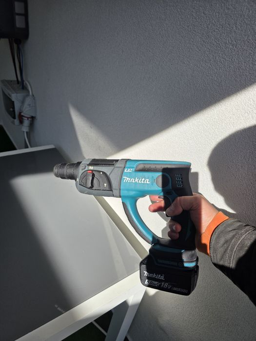 Rotopercutor Makita DHR202