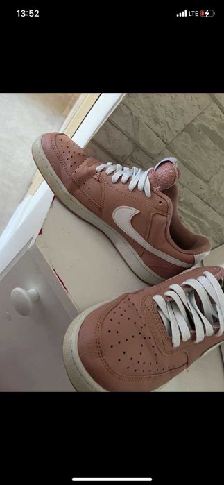 Vand adidasi nike roz, marimea 42