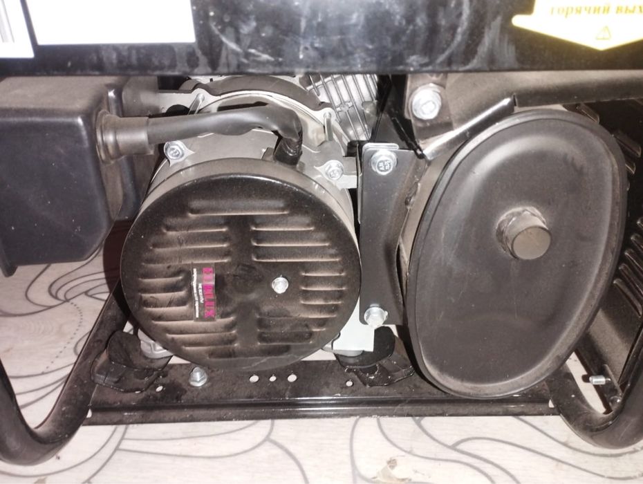 Бензиновый генератор сатамын