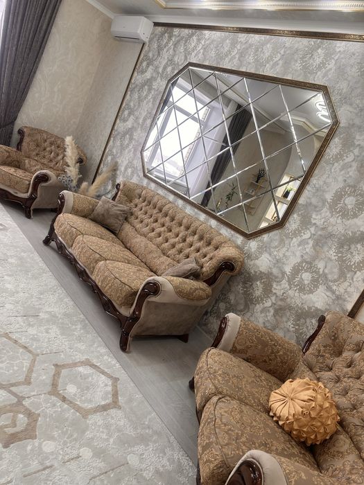 Диван с креслами классика