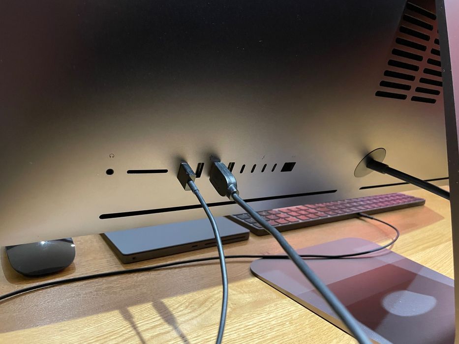 Продам iMac Pro 2017