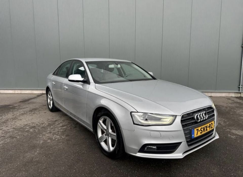 Vand  Audi A4 2013