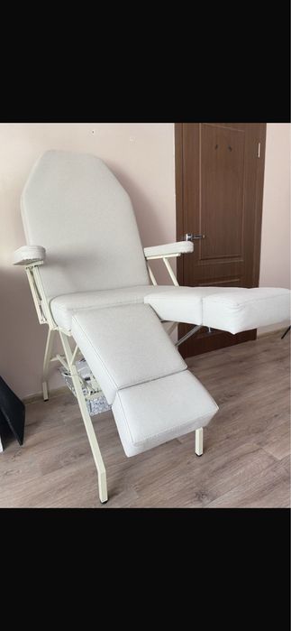 Продам педекюрное кресло