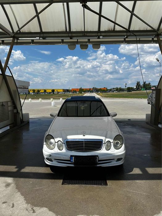 Vând Mercedes w211 e class