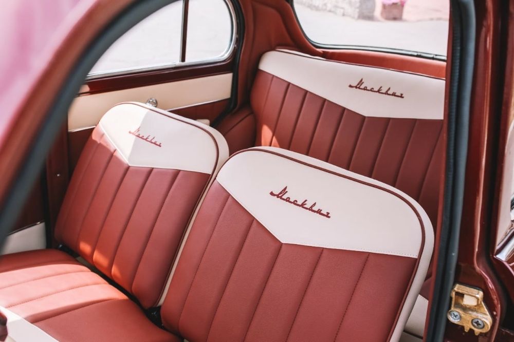 Ретро автомобиль Москвич-407