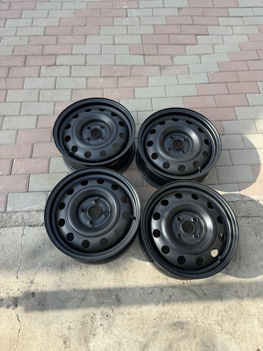 Продам диски на Рио Акцент
