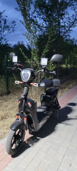 Продажа электроскутер ск8
