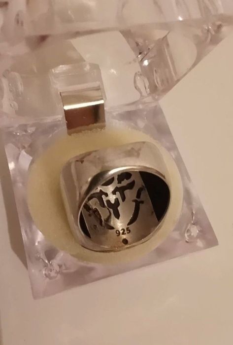 Продам Мужской перстень печатка