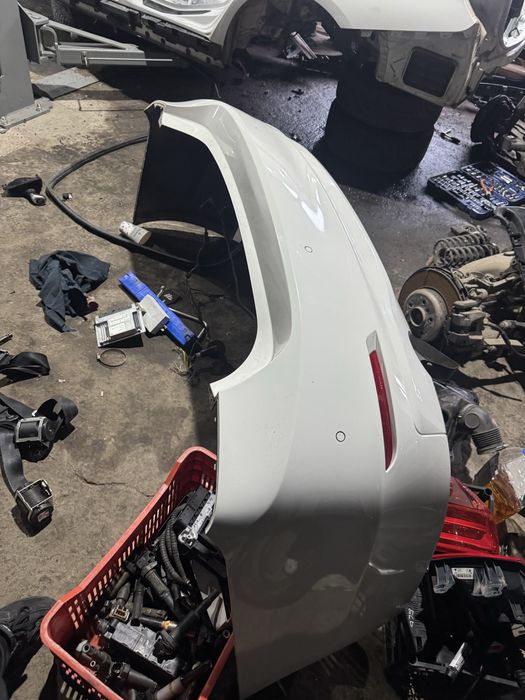 Задна броня бмв ф30 седан