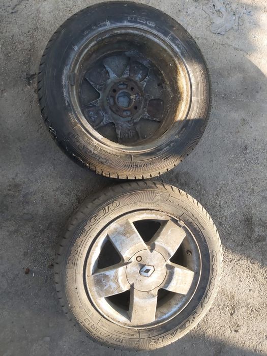 Stare buna de utilizare 2 bucati 300 lei