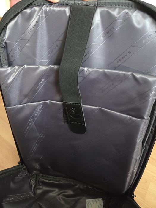 Rucsac pentru laptop BANGE 15.6 inch, model nou din poliester rezistent la apa, cu sistem antifurt TSA si port USB