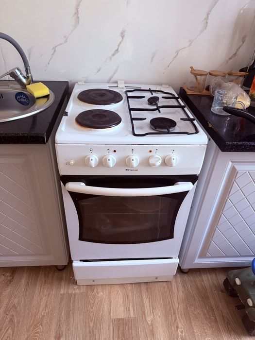 Продам газ плиту вместе с баллоном на 18л