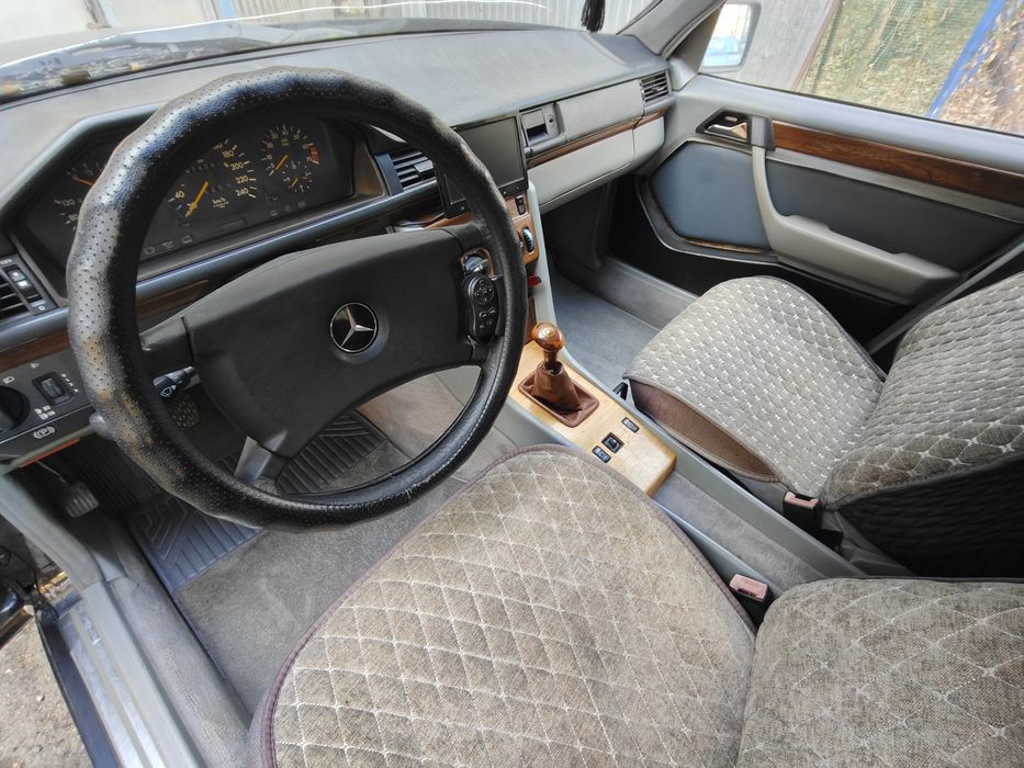 Продам Mercedes Benz E260