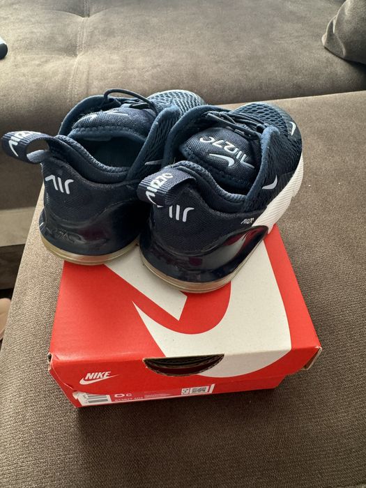 Adidasi Nike copii model 270