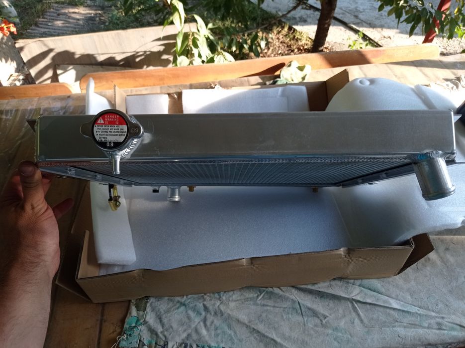 Радиатор на 3vze, бензин, 44мм