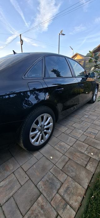 AUDI A4 2010 — imagine 2
