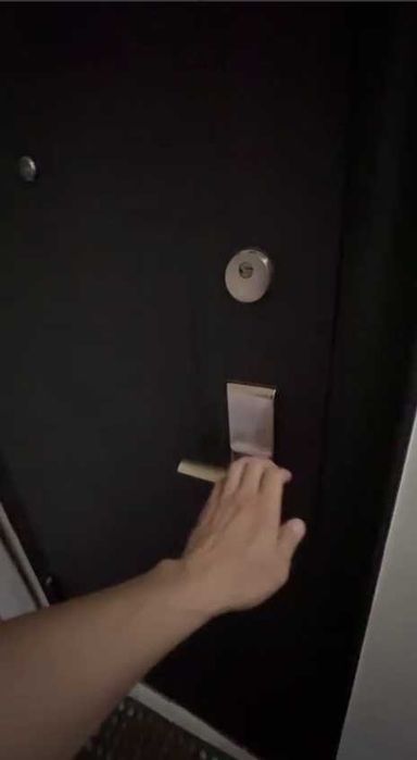 Продаётся 2-комнатная квартира (Новза, метро / Чиланзар, квартал E-1)