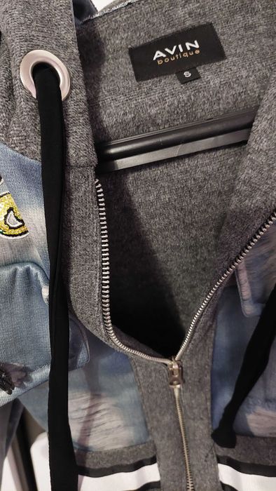 Маркови якета и панталони на AVIN , STELA