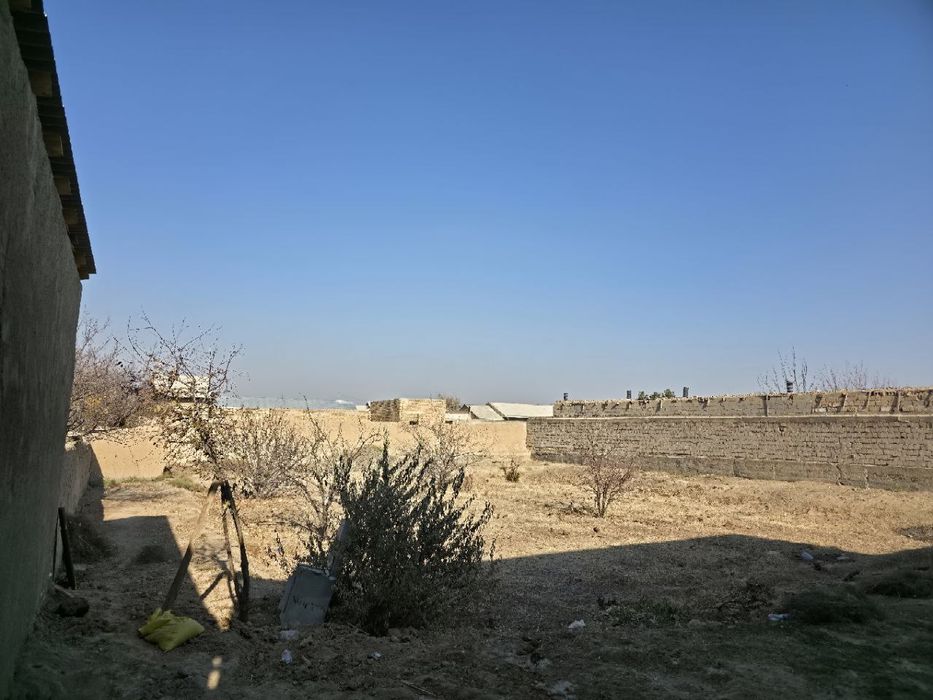 Ер ховли участка срочно сотилади ..Каттакургон Шахардан  15 сотихлик .