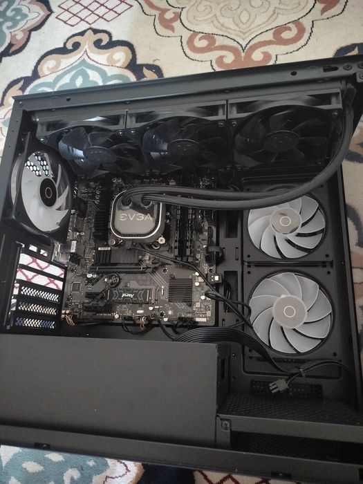 игровой мощный компьютер i7 12700kf