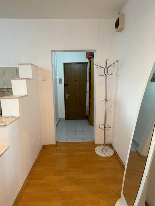 Inchiriez apt cu 3 camere