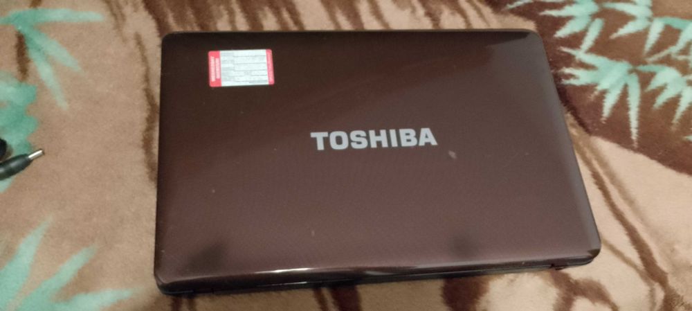 Laptop Toshiba Satellite L655