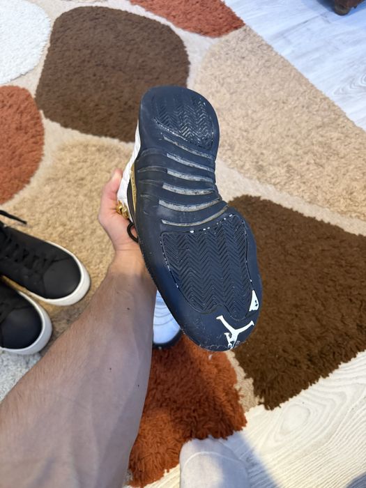 Adidasi Jordan 12