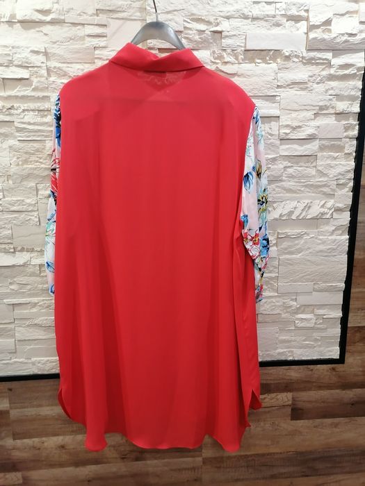 Дамски ризи 48р и 50р нови с етикет