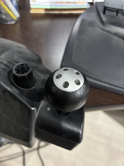 Руль Logitech Driving Force GT