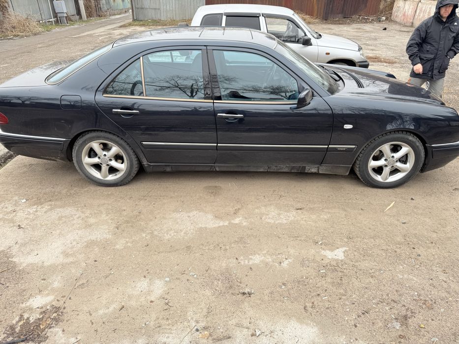 Продам диски от мерседес w203