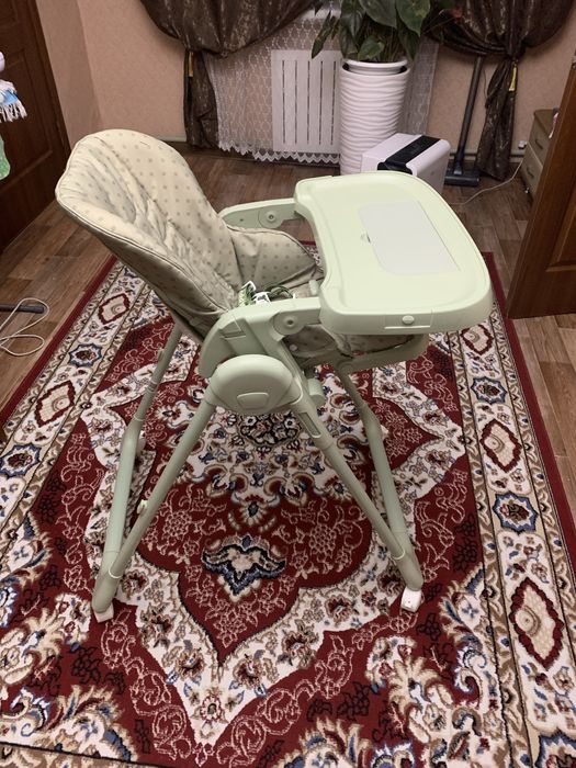 Стульчик для кормления Happy Baby