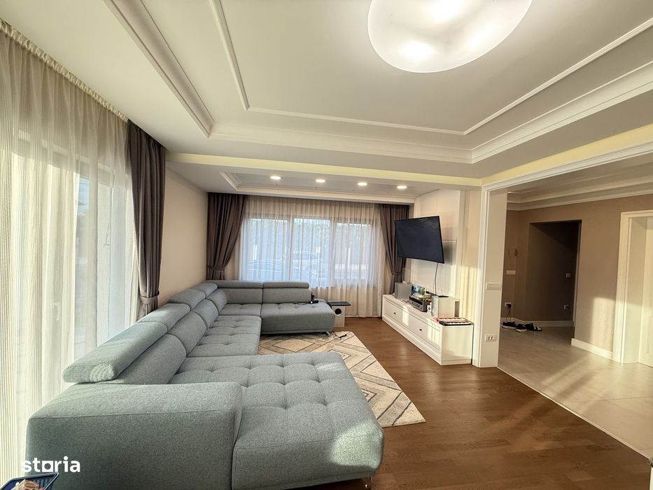 Casa premium de vânzare , strada Muntele Carmel — Sanmartin