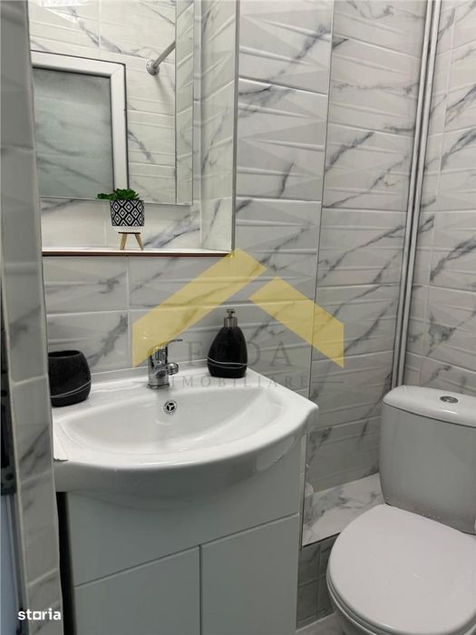Garsoniera renovata de vanzare zona UTA