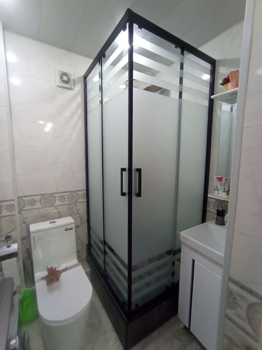 Стикляний душ кабина премум класса 10 мм 6 мм