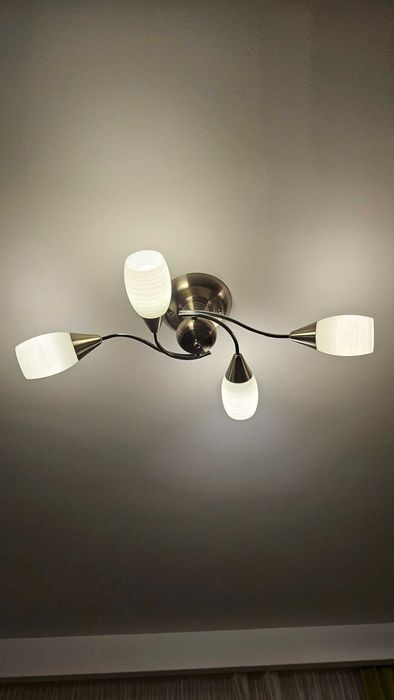 Vand Lustra 4 becuri