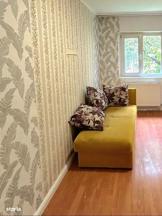 Apartament 3 camere, decomandat, parter, zona Lipovei