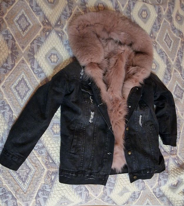 Дамско зимно яке с естествен пух