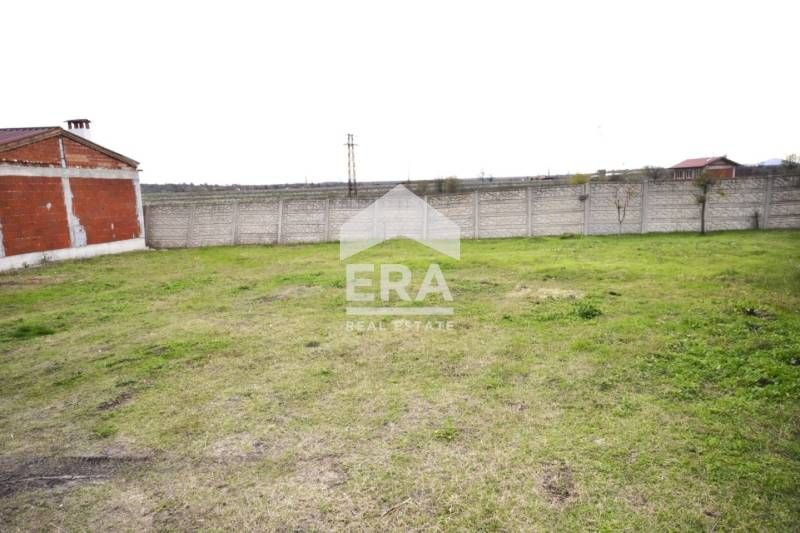 Парцел за жилищно строителство в затворен комплекс кв.Младежки хълм