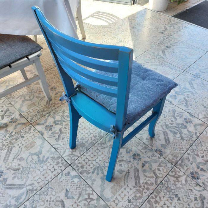 Маси и столове от бук