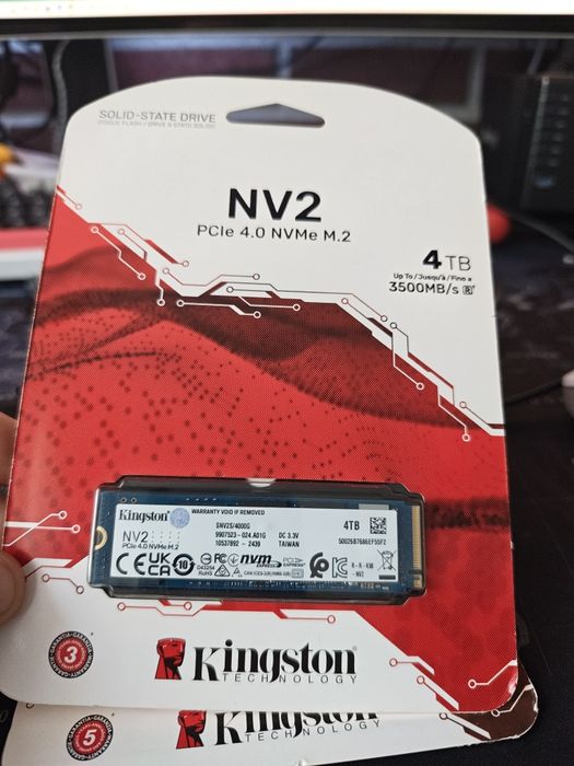 SSD Kingston M. 2 NV2 4TB  garantie 2028.03