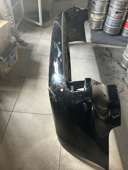 Бампер на авто Ланд крузер-200