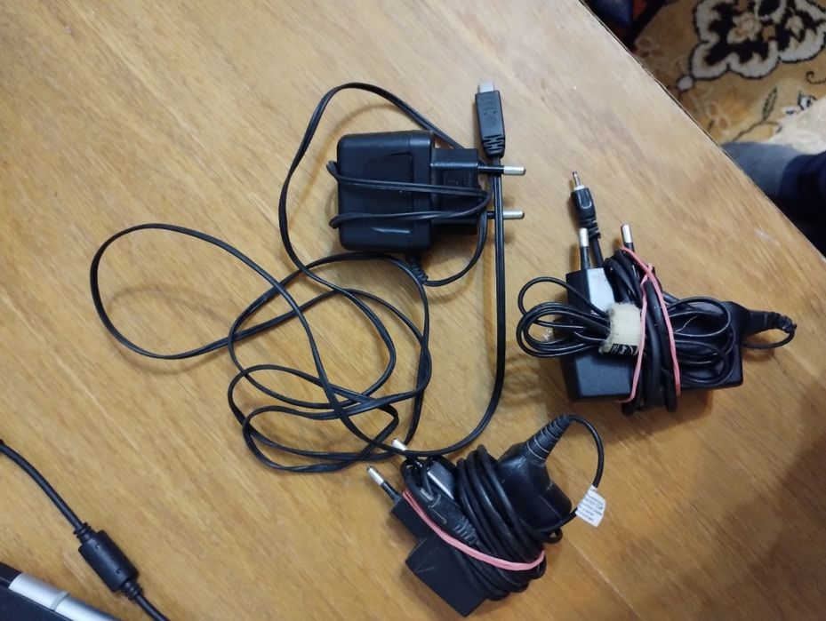 Incarcatoare Nokia si microUSB